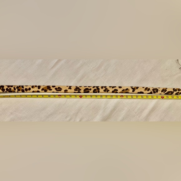 🤩💫VINTAGE Genuine Leather/Calf Hide Leopard Print Belt w/ Horn Buckle, Medium - Picture 4 of 9